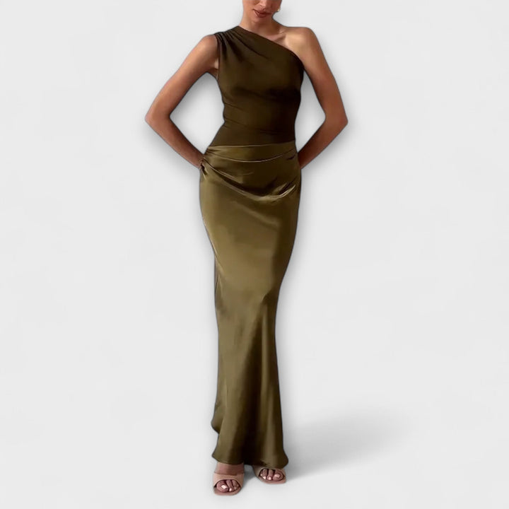 Vintém d'Ouro - Vestido de cetim assimétrico
