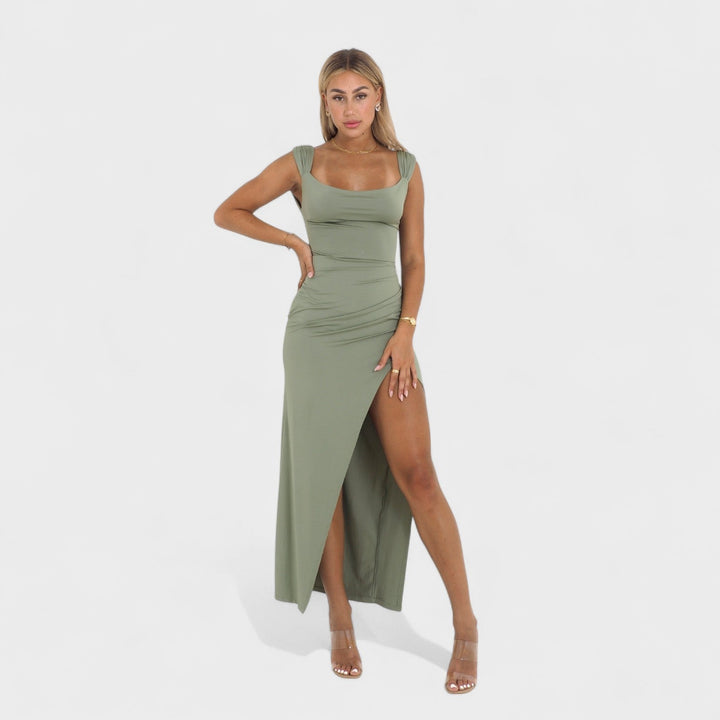 Vintém d'Ouro - Vestido longo com costas abertas