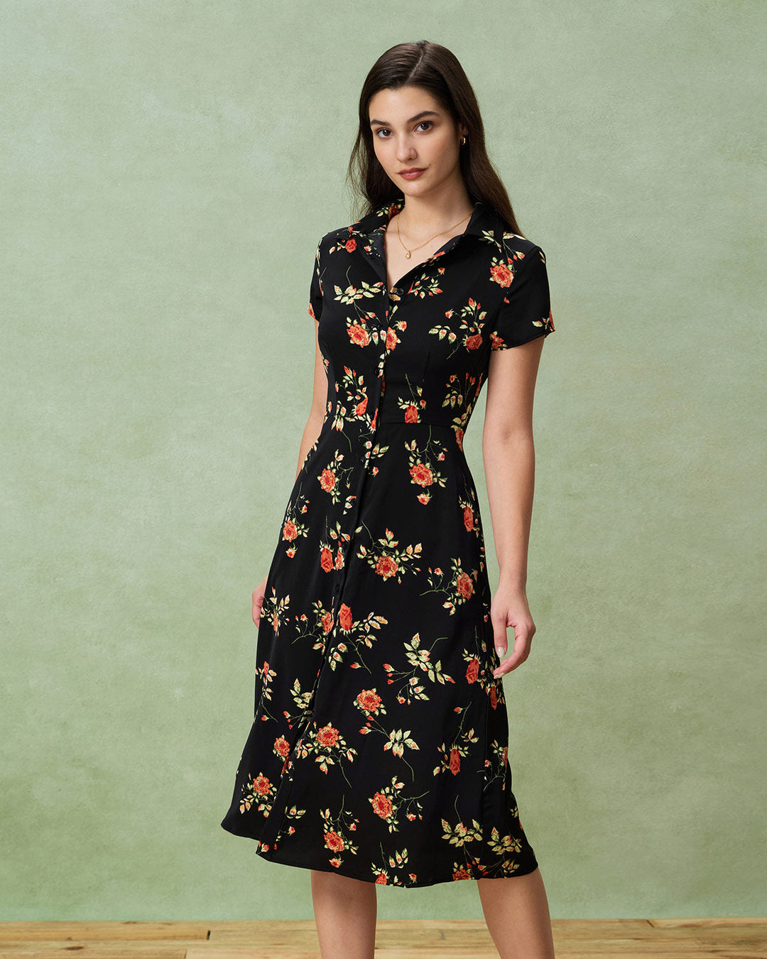 Vintém d'Ouro - Vestido Midi Preto Floral