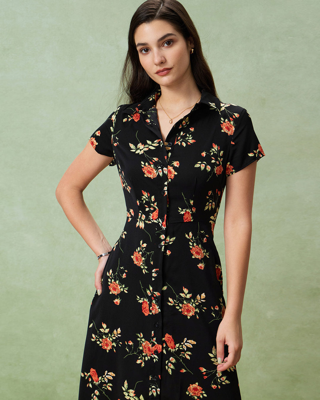 Vintém d'Ouro - Vestido Midi Preto Floral