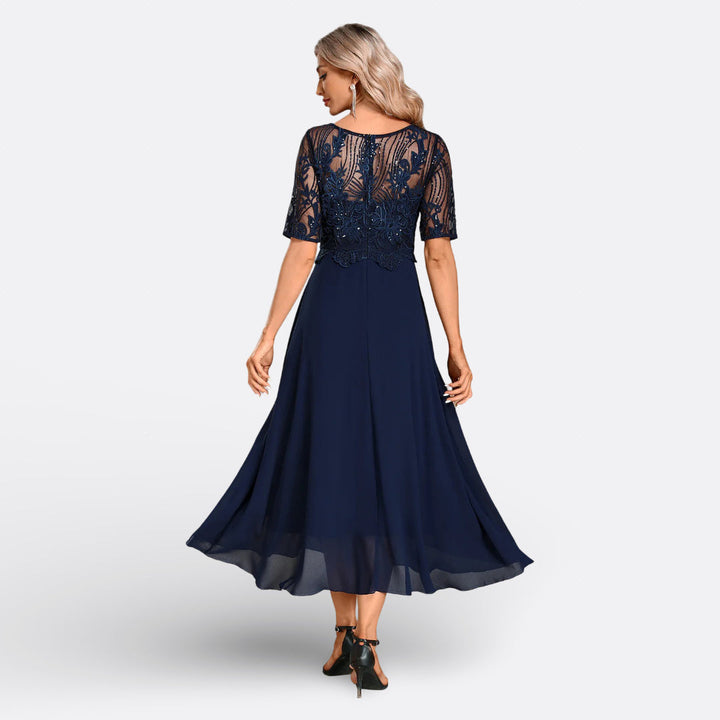 Vintém d'Ouro - Vestido Azul-Marinho com Renda e Manga Curta