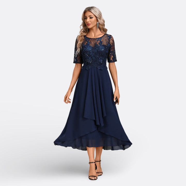 Vintém d'Ouro - Vestido Azul-Marinho com Renda e Manga Curta
