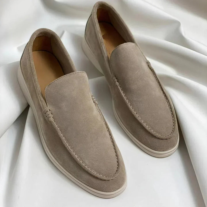 Vintém d'Ouro - Mocassim Elegante em Camurça