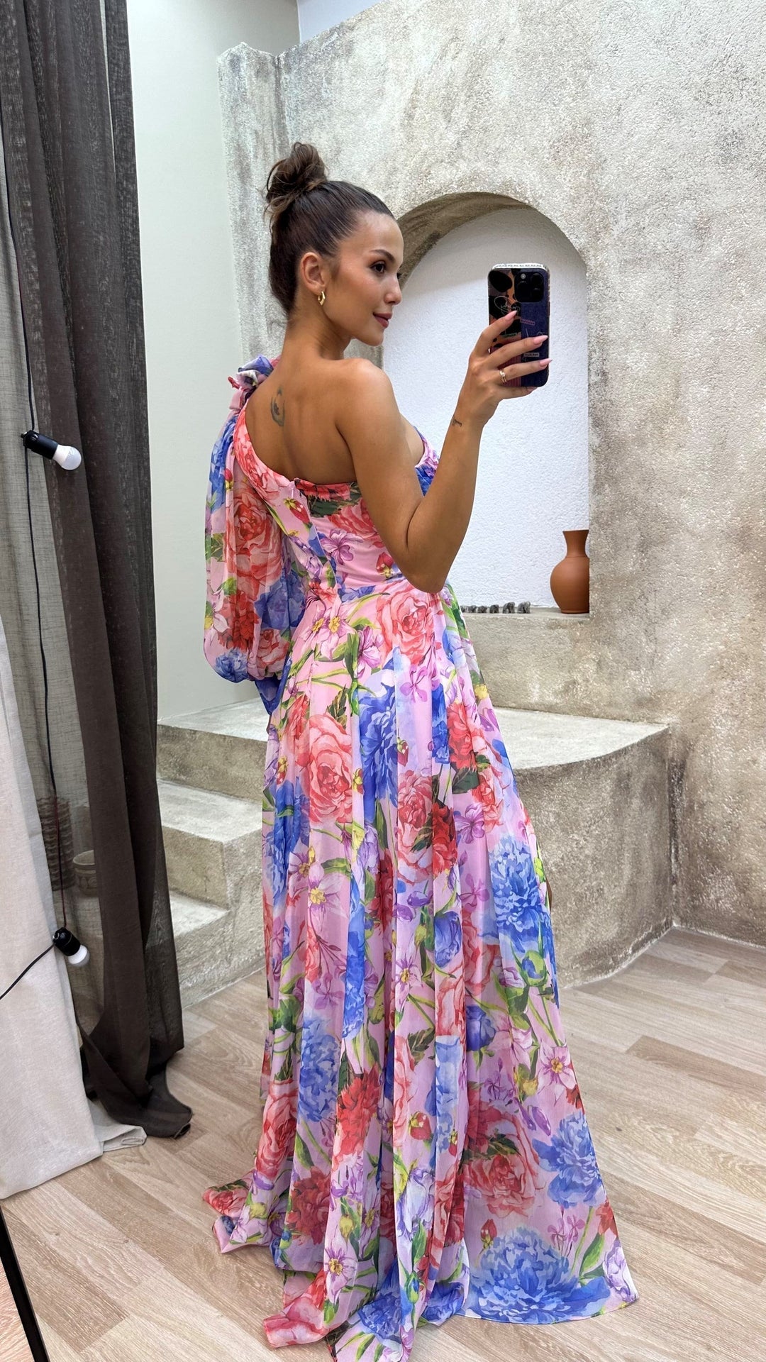 Vintém d'Ouro - Vestido Elegante e Fluido