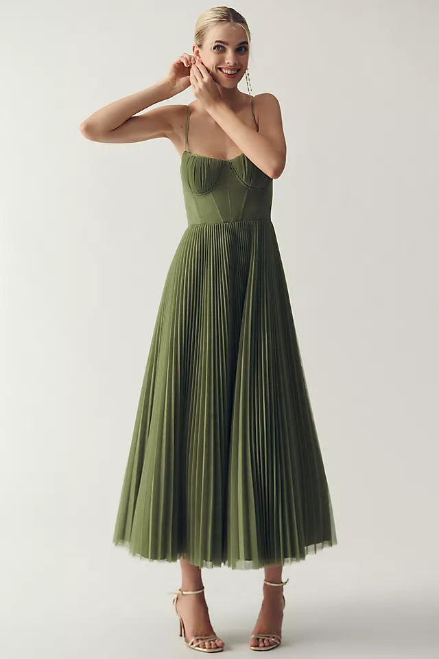 Vintém d'Ouro - Elegância Fluida em Tule