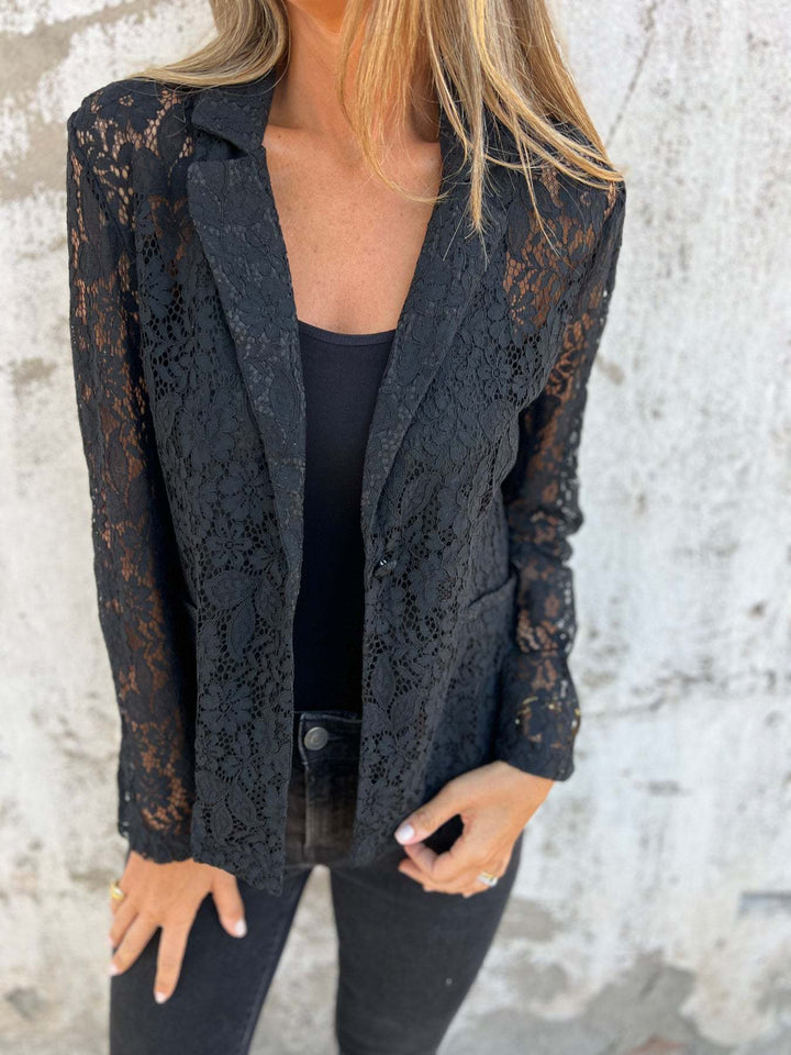 Vintém d'Ouro - Blazer de renda transparente com estrutura elegante