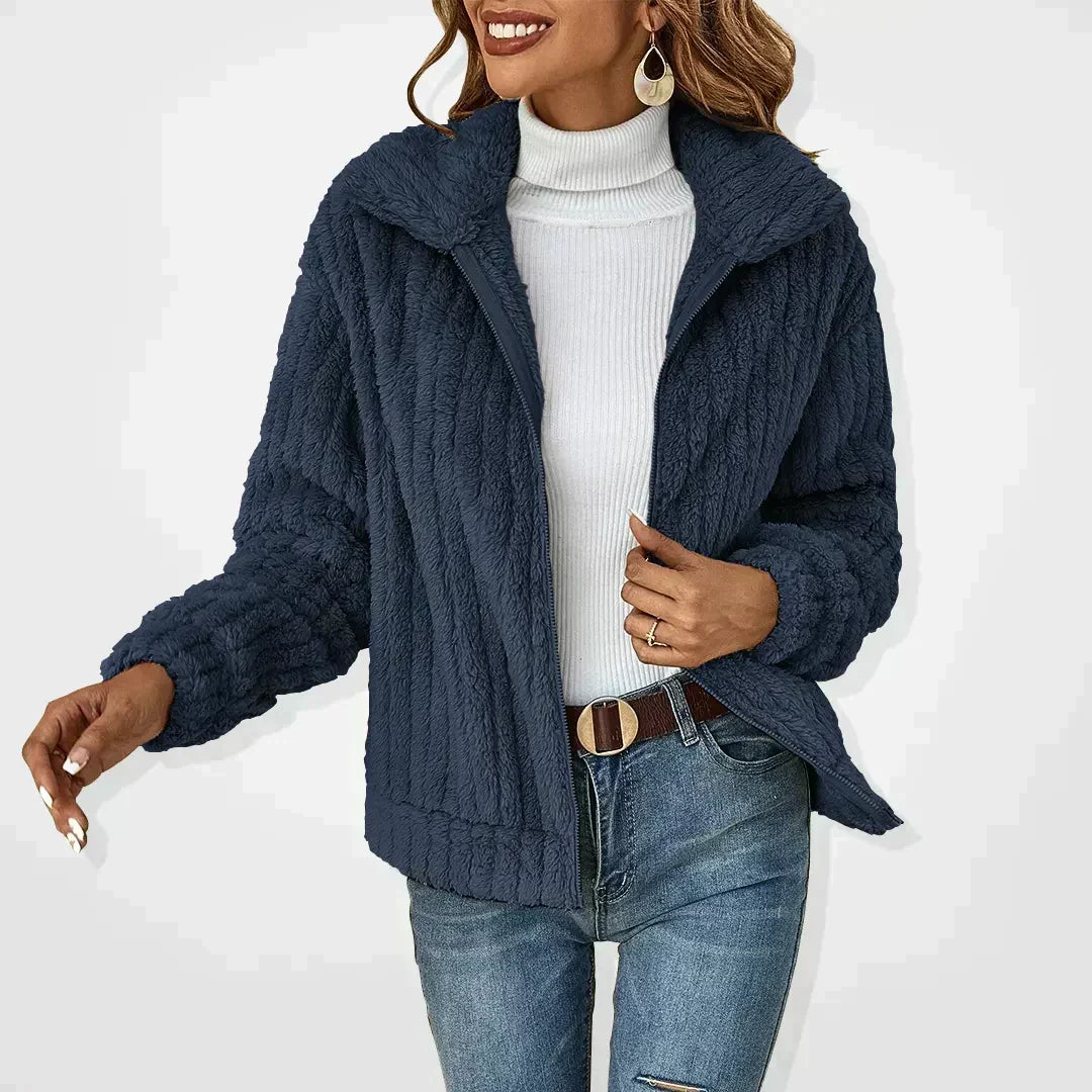 Vintém d'Ouro - Cardigan de Pelúcia Elegante