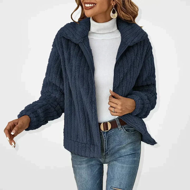 Vintém d'Ouro - Cardigan de Pelúcia Elegante