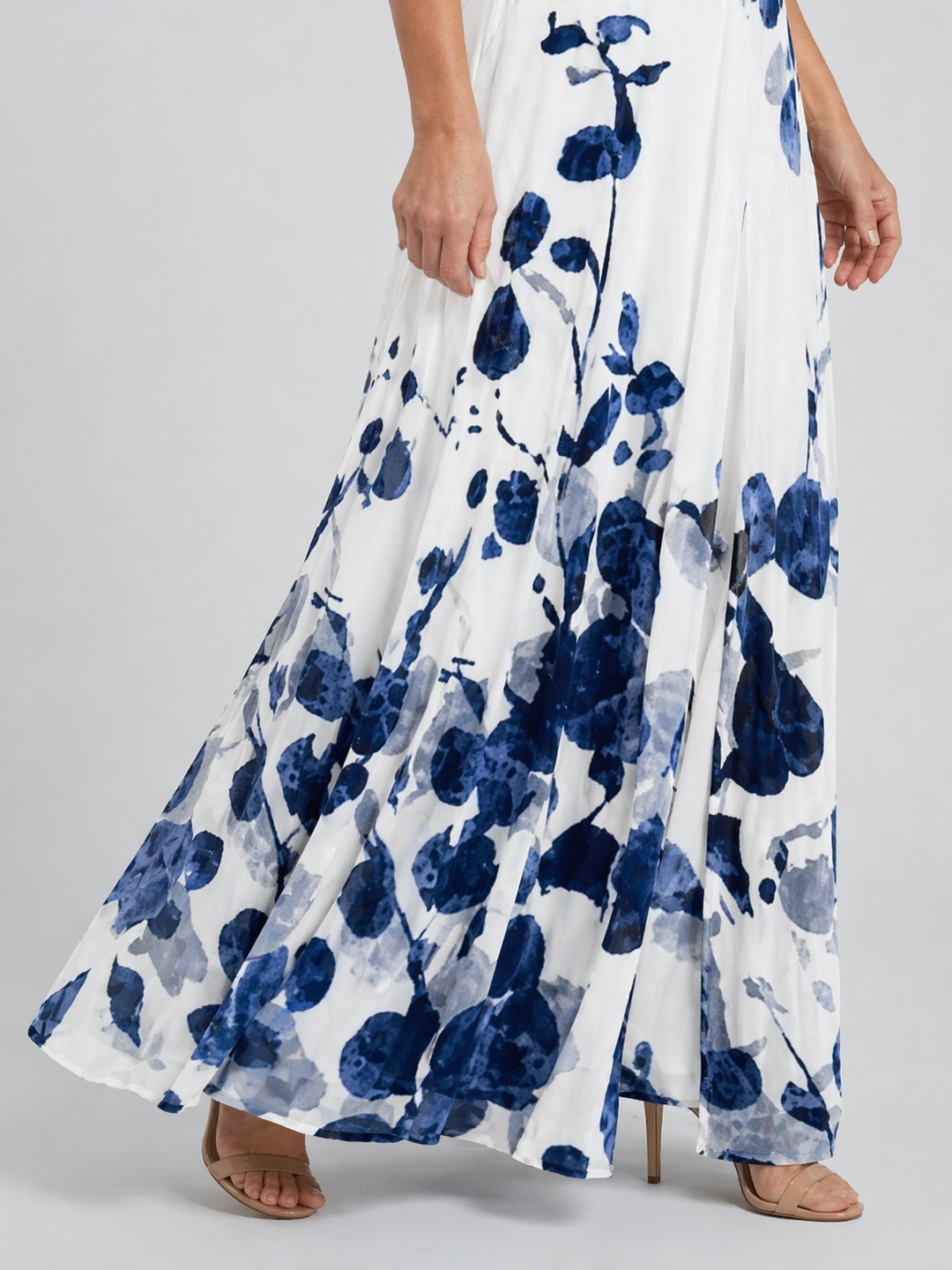 Vintém d'Ouro - Vestido Maxi Flutuante Floral