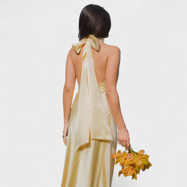 Vintém d'Ouro - Vestido com laço de cetim