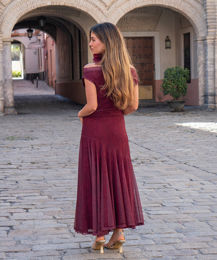 Vintém d'Ouro - Vestido Elegante em Tule