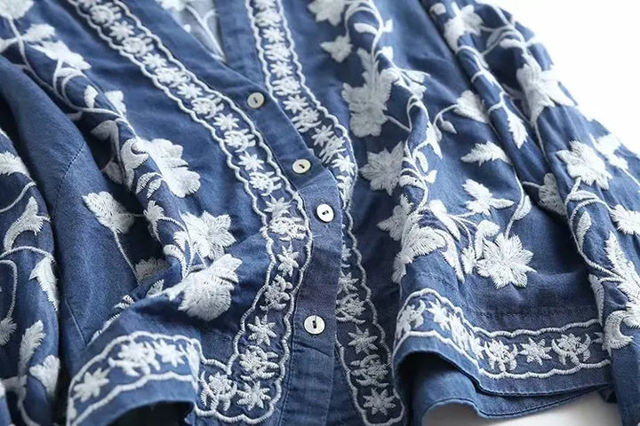 Vintém d'Ouro - Cardigan Floral Elegante