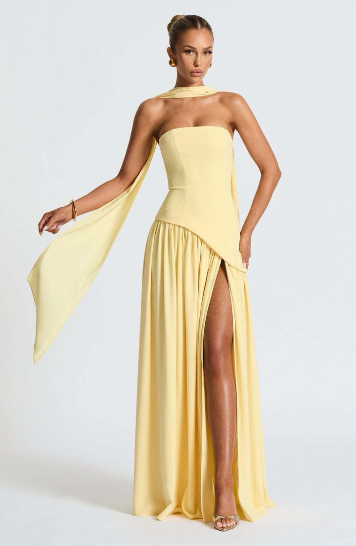 Vintém d'Ouro - Vestido Longo Sofisticado