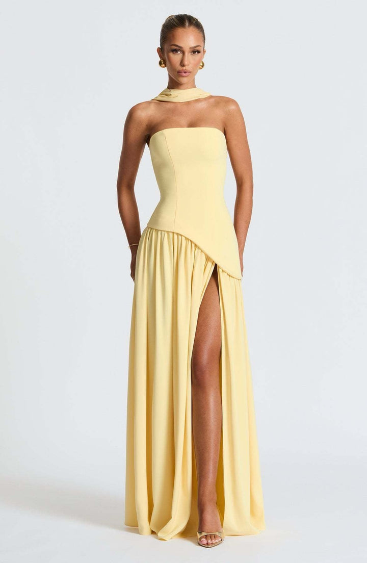 Vintém d'Ouro - Vestido Longo Sofisticado