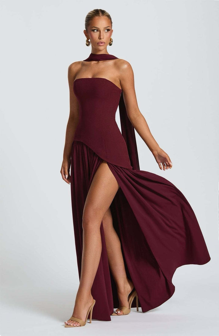 Vintém d'Ouro - Vestido Longo Sofisticado
