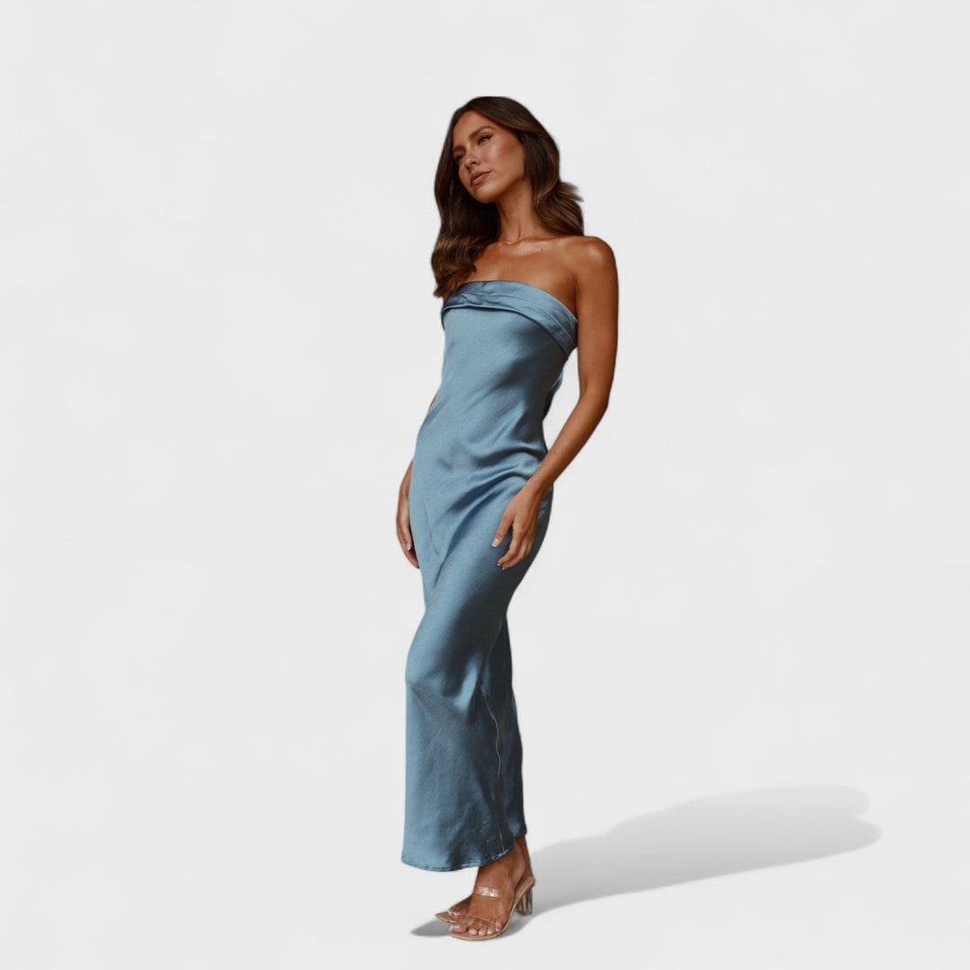 Vintém d'Ouro - Vestido de cetim sem mangas