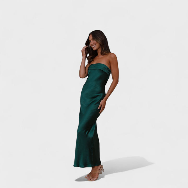 Vintém d'Ouro - Vestido de cetim sem mangas