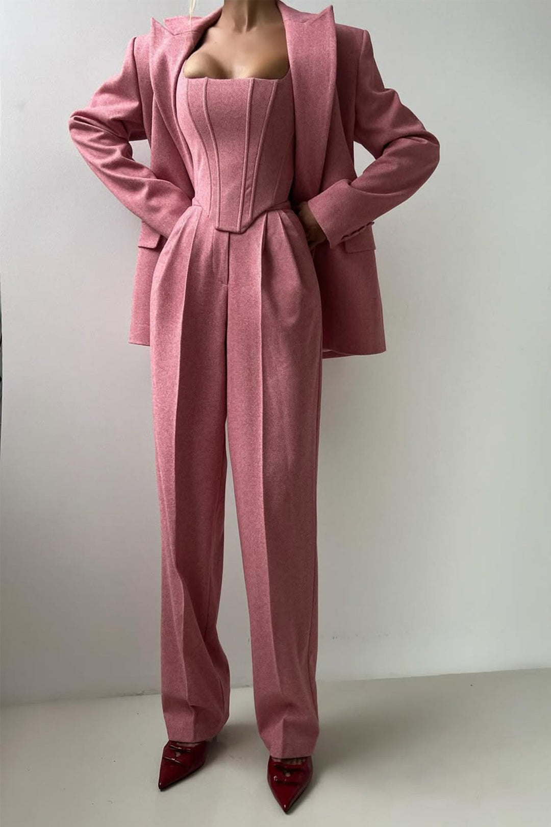 Vintém d'Ouro - Conjunto de três peças com blazer trespassado
