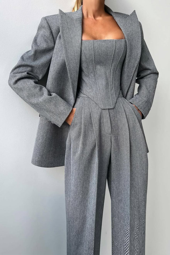 Vintém d'Ouro - Conjunto de três peças com blazer trespassado