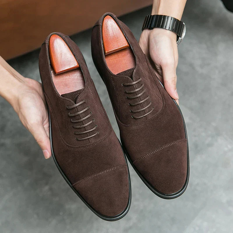 Vintém d'Ouro - Sapatos de camurça chiques