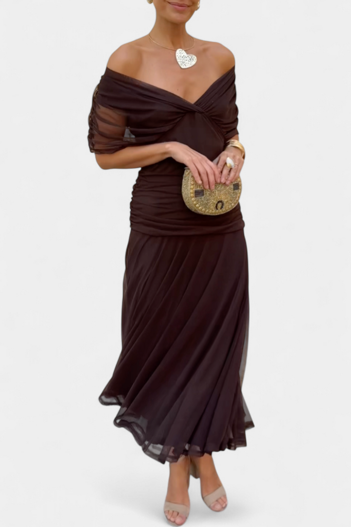 Vintém d'Ouro - Vestido elegante com decote em V