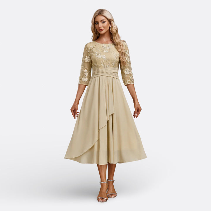 Vintém d'Ouro - Vestido Azul-Marinho com Renda e Manga Curta