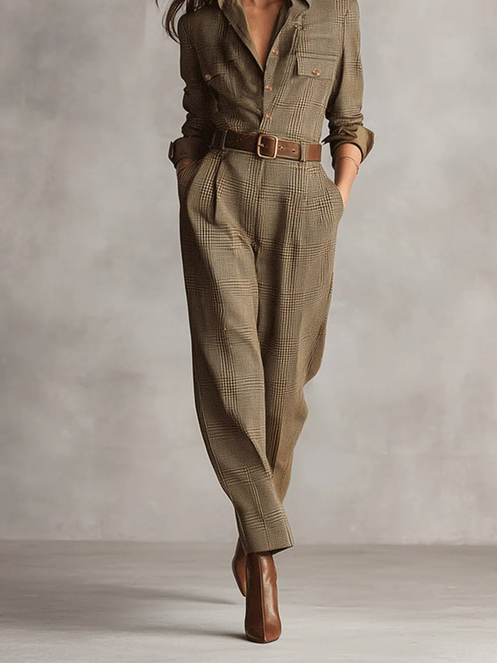 Vintém d'Ouro - Macacão utilitário xadrez com textura tweed refinada