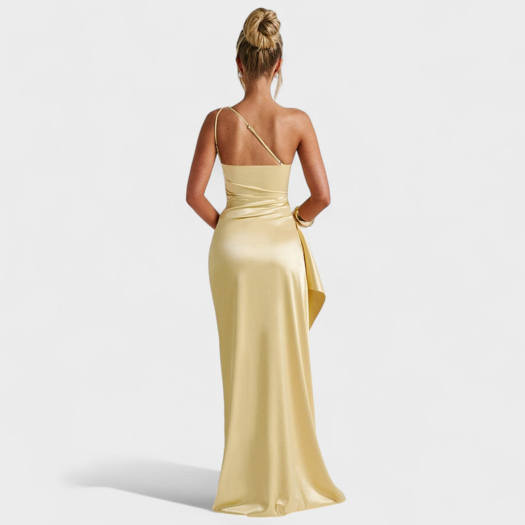 Vintém d'Ouro - Vestido Assimétrico de Cetim