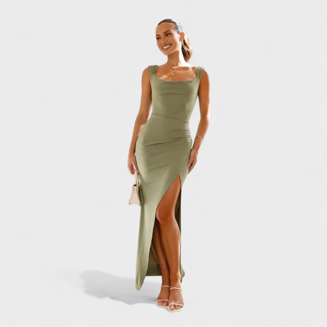 Vintém d'Ouro - Vestido longo com costas abertas