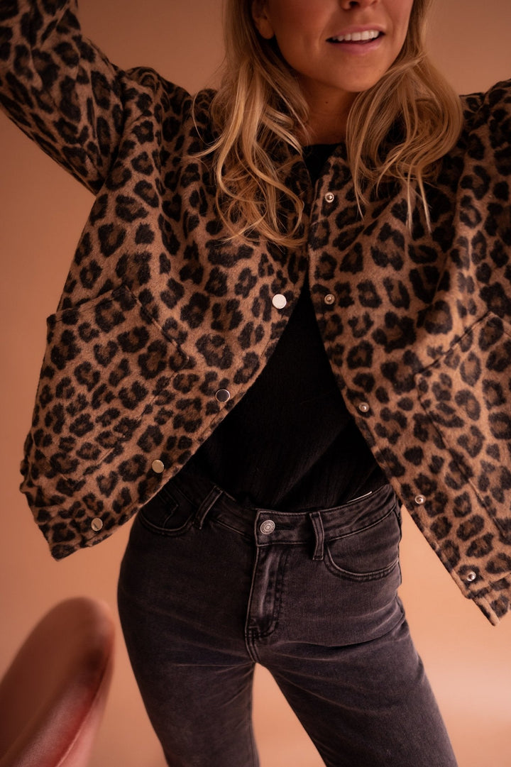 Vintém d'Ouro - Jaqueta de moda com estampa de leopardo