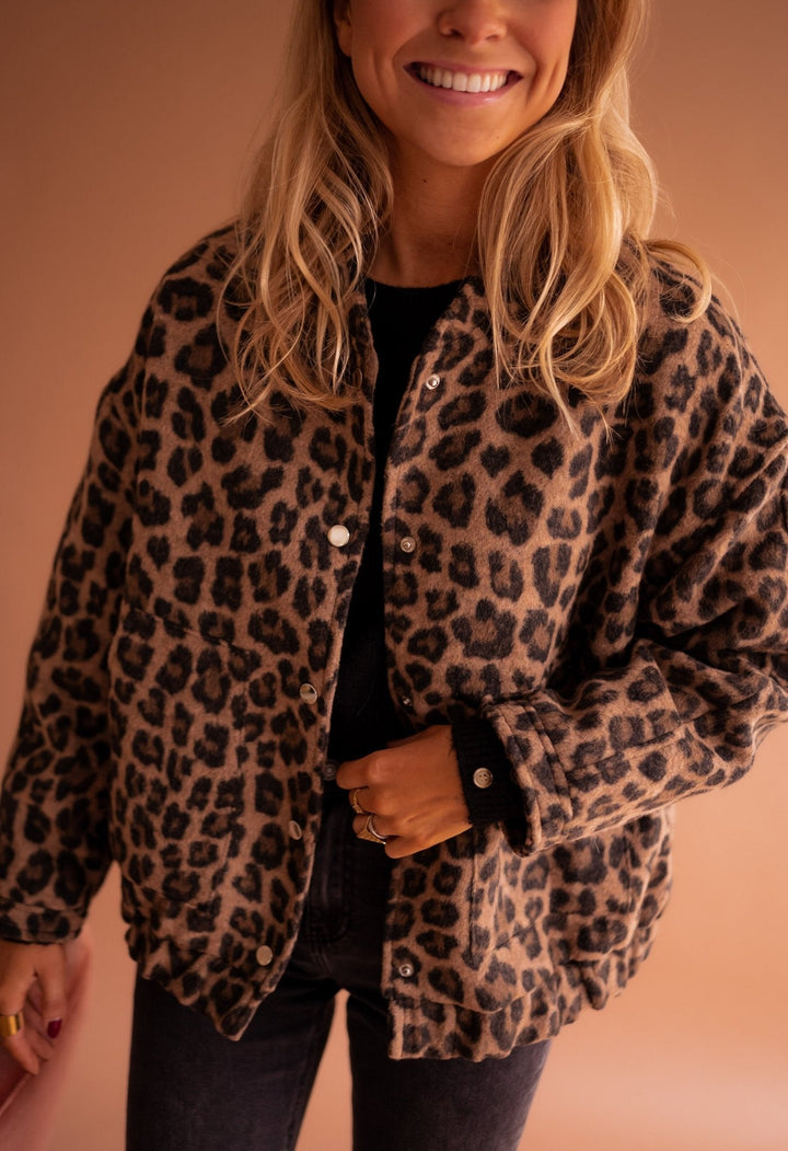 Vintém d'Ouro - Jaqueta de moda com estampa de leopardo