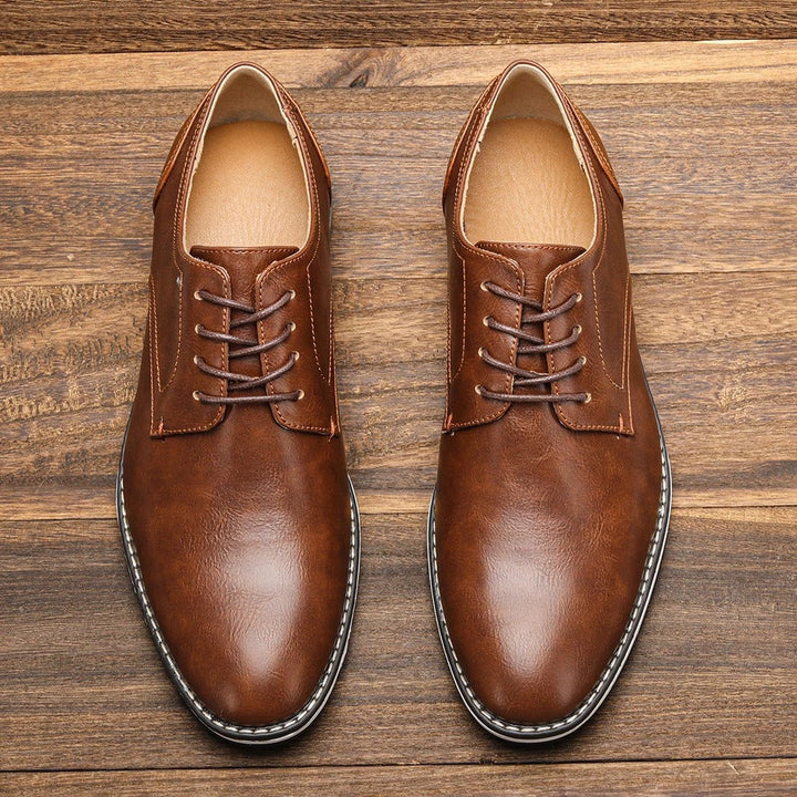 Vintém d'Ouro - Sapatos de couro elegantes