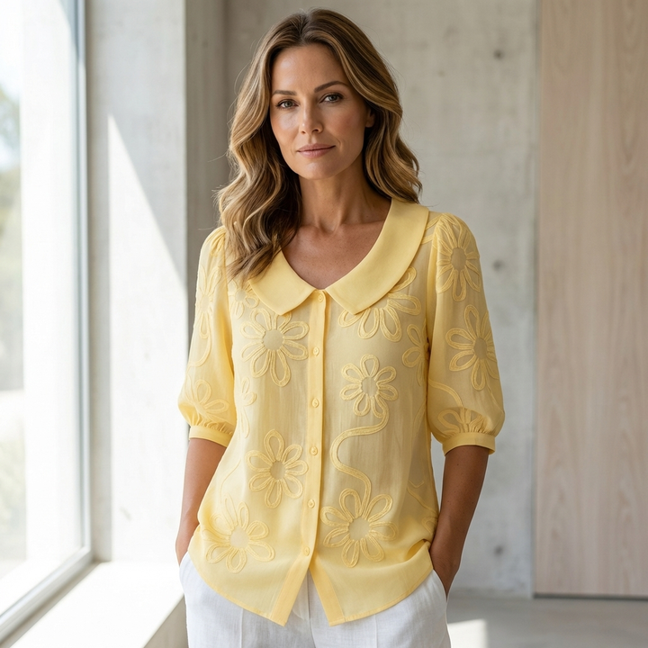 Vintém d'Ouro - Blusa Elegante com Flores