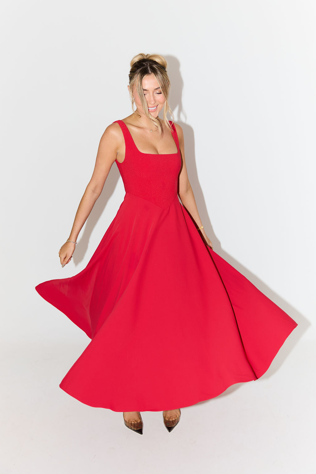 Vintém d'Ouro - Vestido Midi Intemporal