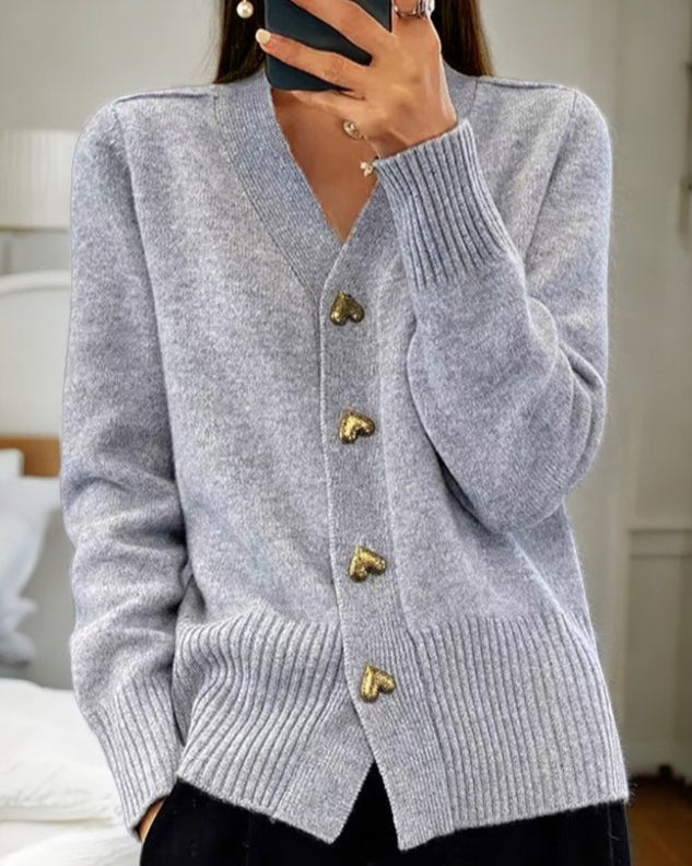 Vintém d'Ouro - Cardigan elegante com botões de coração